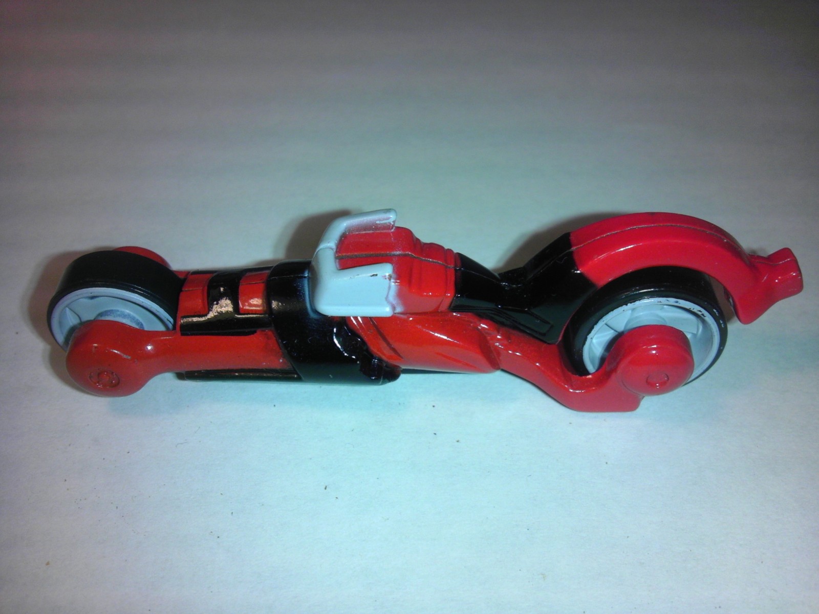 hot wheels stunt strikers