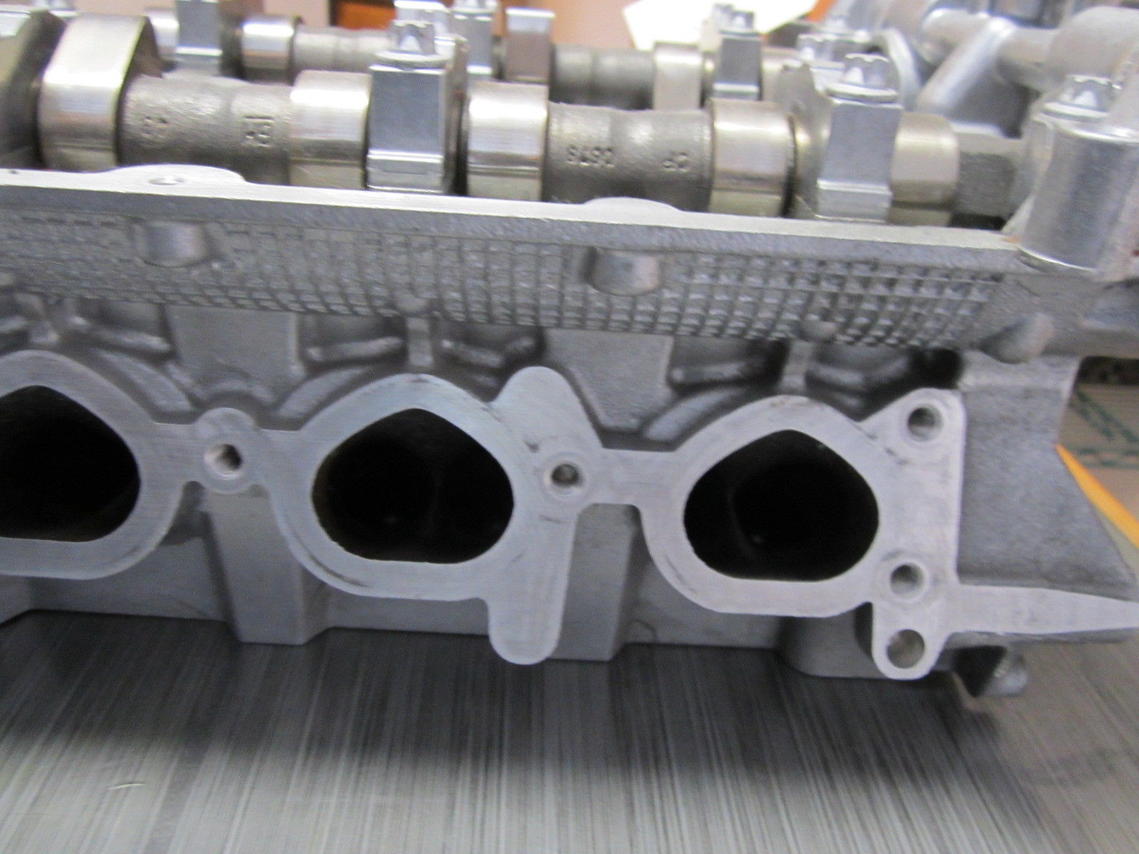 JP01 CYLINDER HEAD 55568116 2013 CHEVROLET CRUZE 1.8 LUW