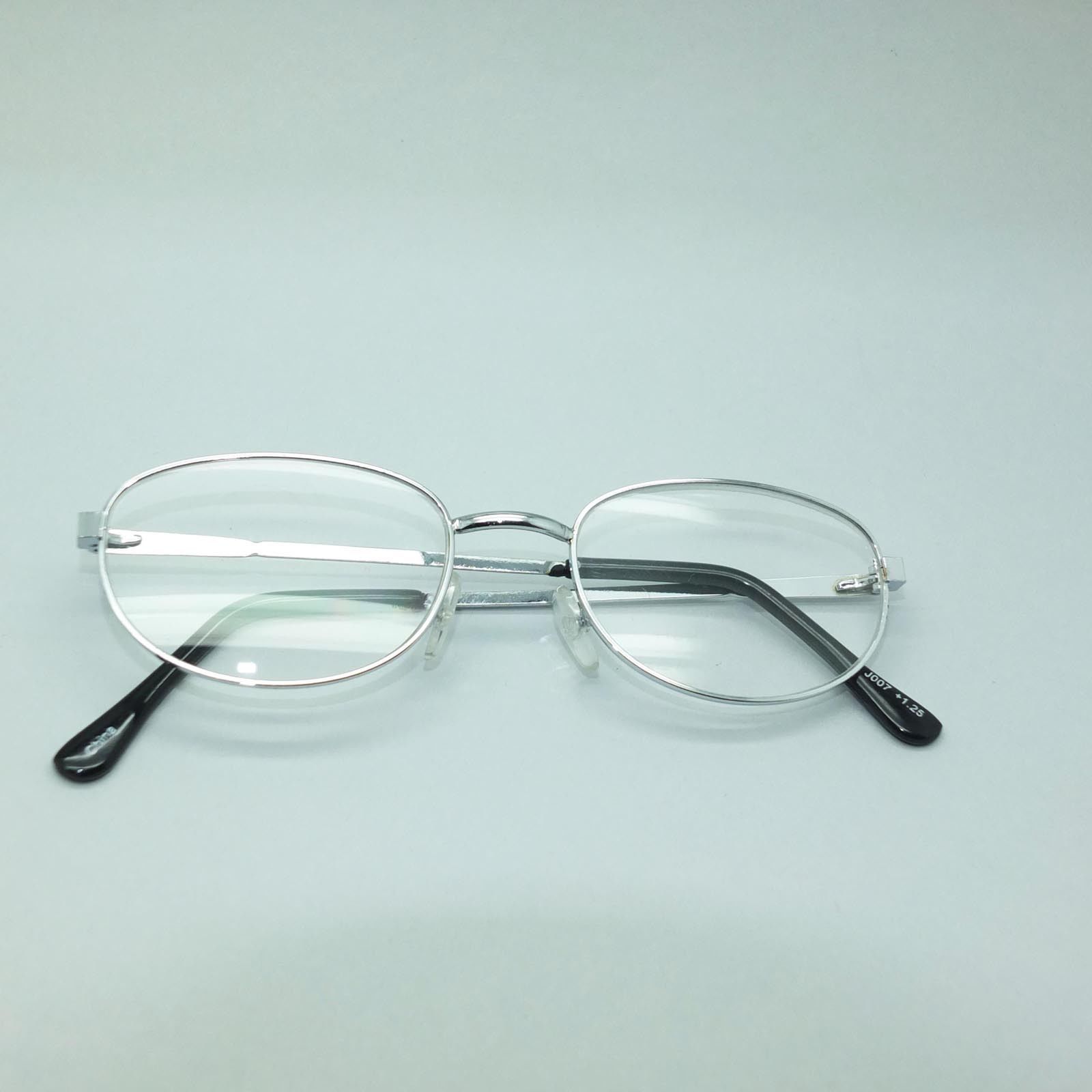Reading Glasses Sleek Chic MidSize Oval Silver Wire Frame +1.25 Lens