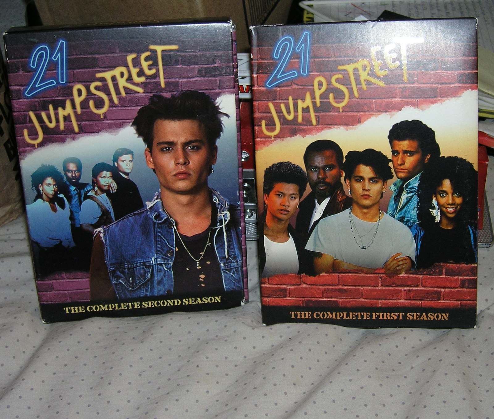 21 Jump Street Season 1 and 2 on DVD 10 Disc - DVD, HD DVD & Blu-ray