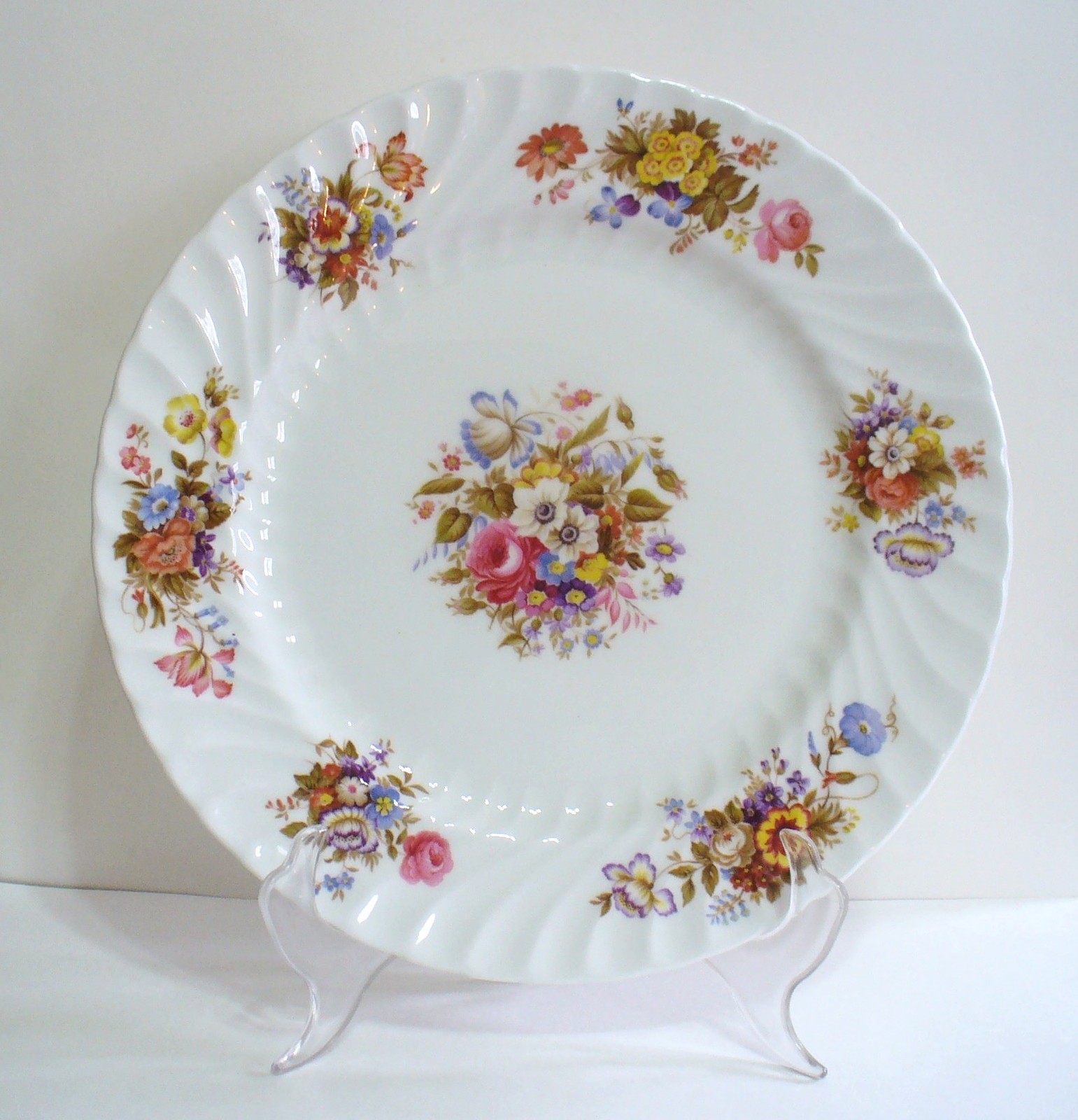 Aynsley and Sons Fine Bone China Summertime Pattern - Aynsley