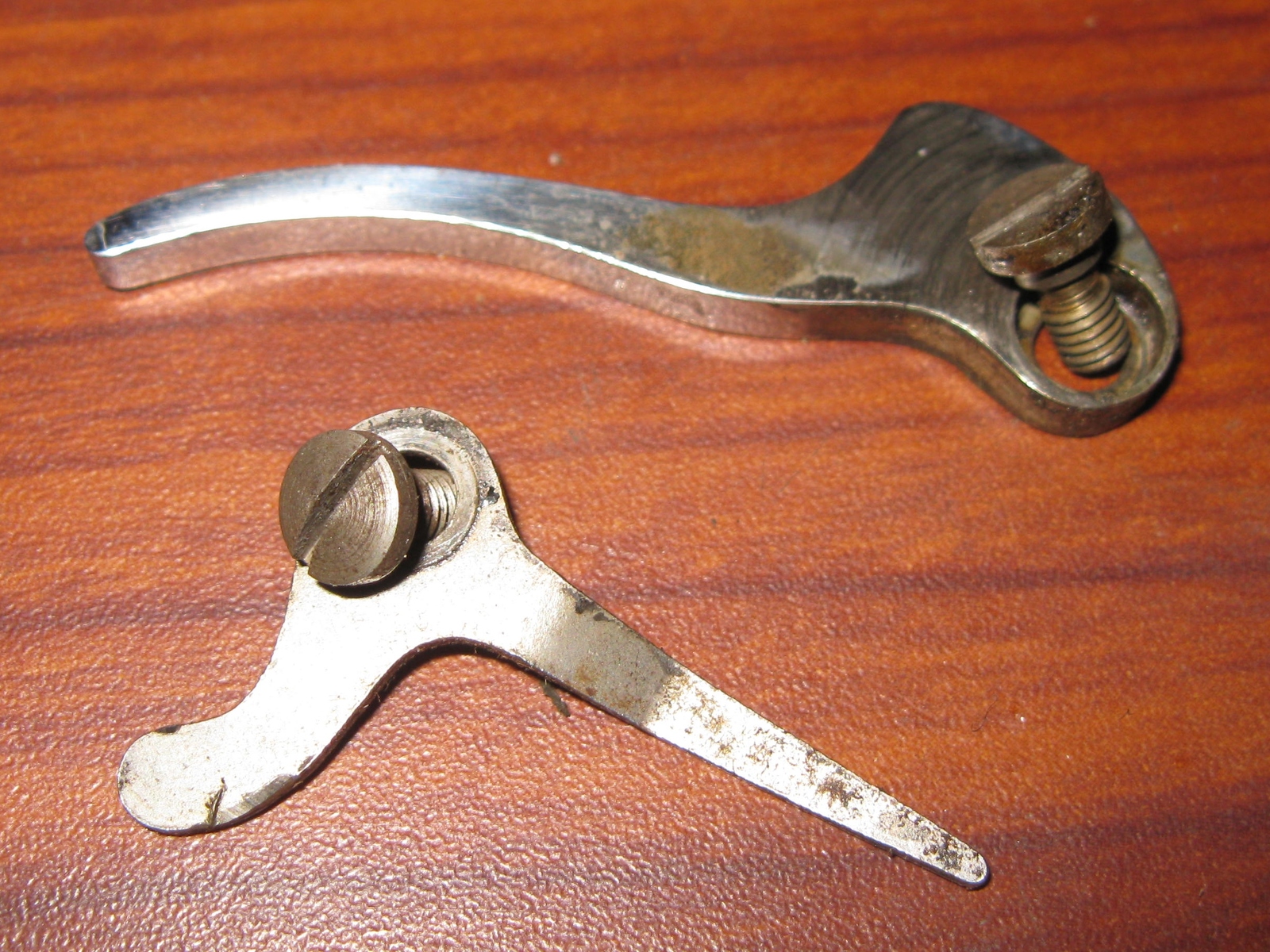 Wards Brunswick National Sewing Machine Thumb Lifter Bar & Tension Release Lever - $9.00