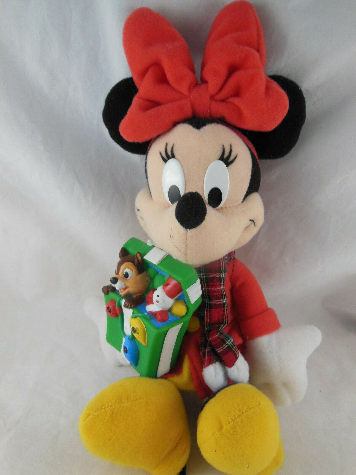 Disney 11 INCH Christmas MINNIE MOUSE Plush w gift of Chipmunk Doll