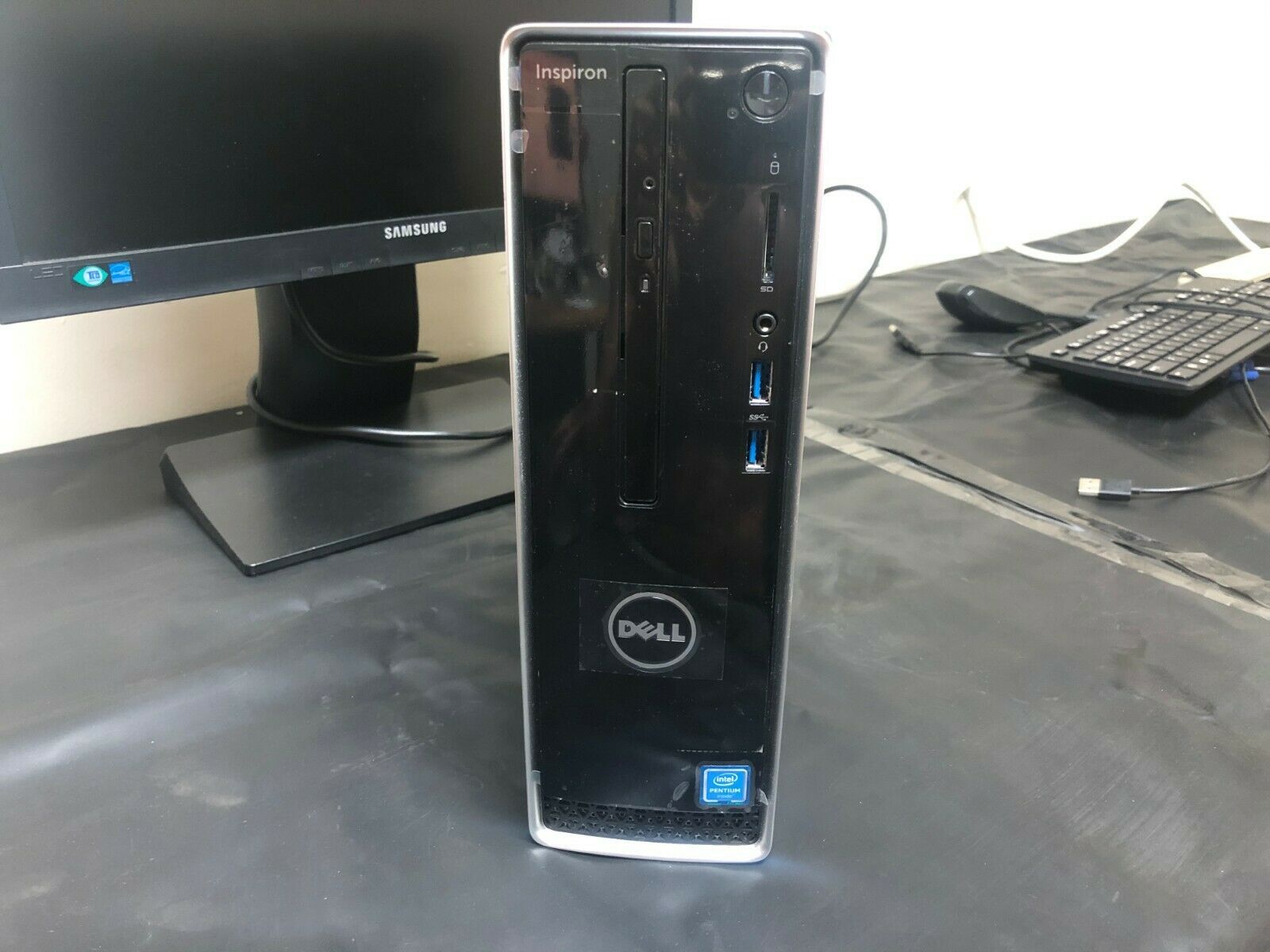 Dell Inspiron 3252 Intel Pentium Desktop Computer 4gb memory No