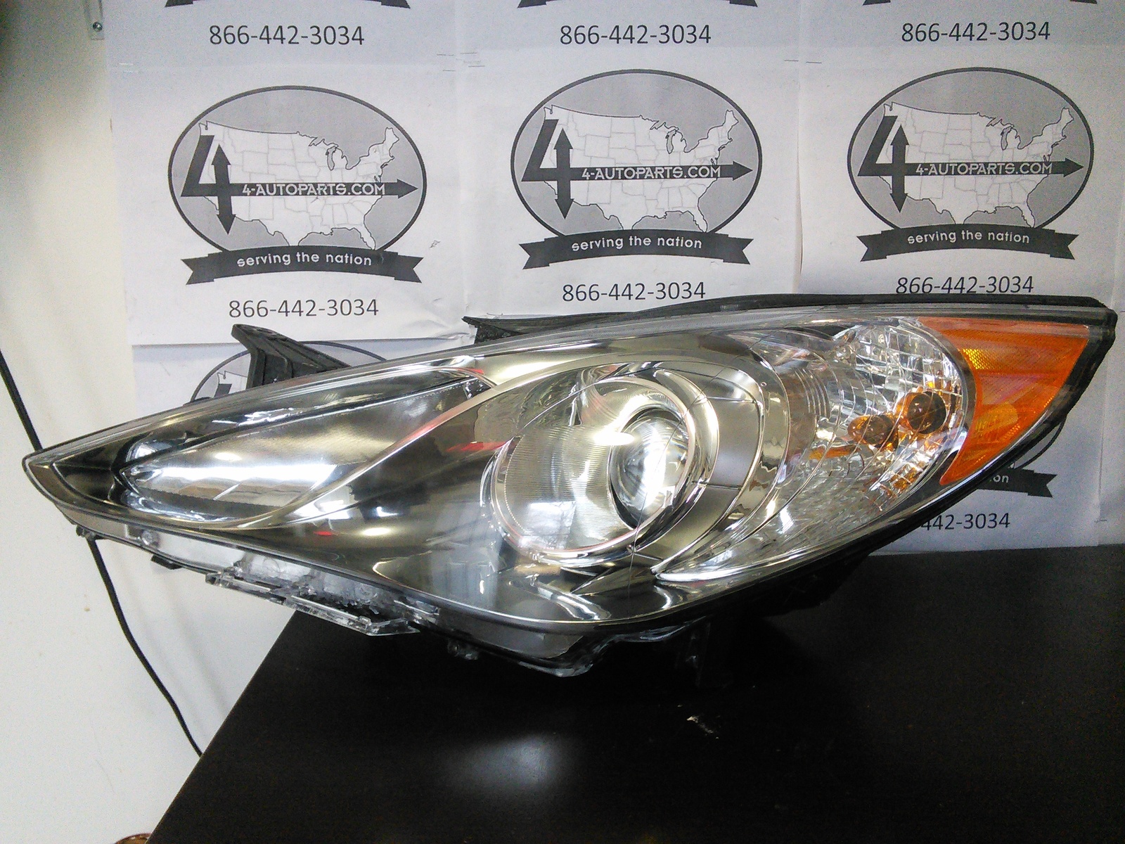 2011 2012 Hyundai Sonata SE Left Headlight Headlights