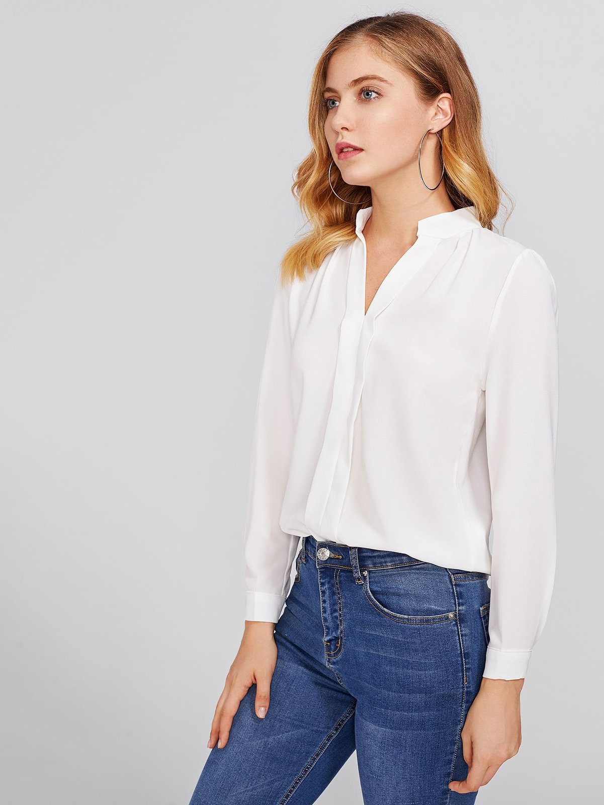 blouse with pleats