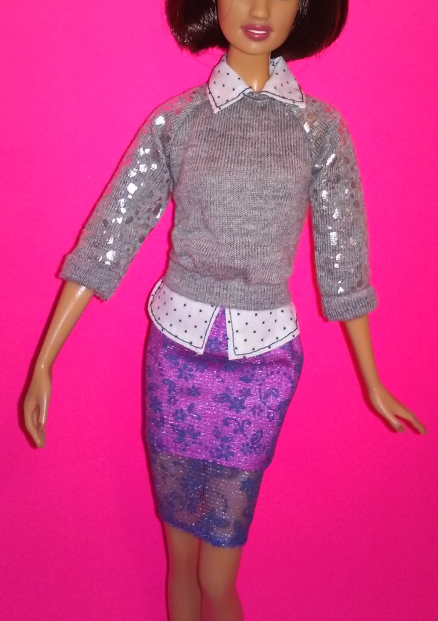 the barbie look grey sweater