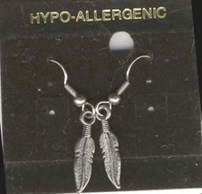 FEATHER EARRINGS-Native-American-Bird Charm Funky Jewelry-SILVER - $3.97