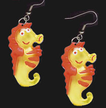 SEAHORSE EARRINGS-HAPPY Scuba Ocean Aquarium Charm Funky Jewelry - $4.97
