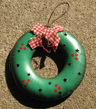 Christmas Ornament OR310 Christmas Wreath Tin - $1.95