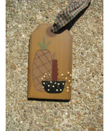 Primitive Wooden Tag  31599P  Pineapple &amp; Candle   Gift Tag - $1.95