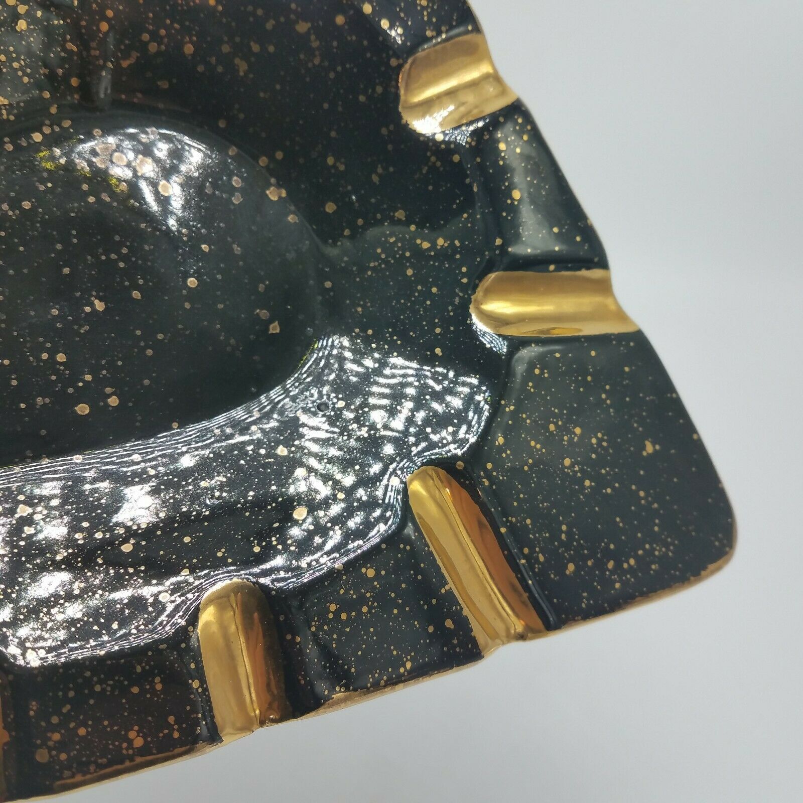 VTG MCM Ceramic Ashtray GOLD & BLACK SPLATTER GLAZE Seth Rogen You Should Buy Me Ashtrays