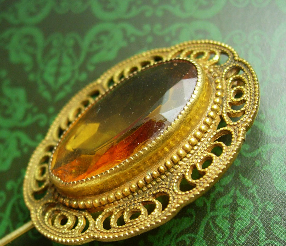Antique Victorian Golden Topaz Brooch Large beautiful filigree frame C clasp Pins, Brooches