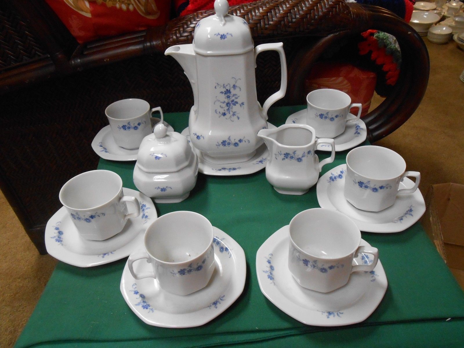 Vintage teapot Seltmann Weiden Bavaria Liane #25103 with floral decoration