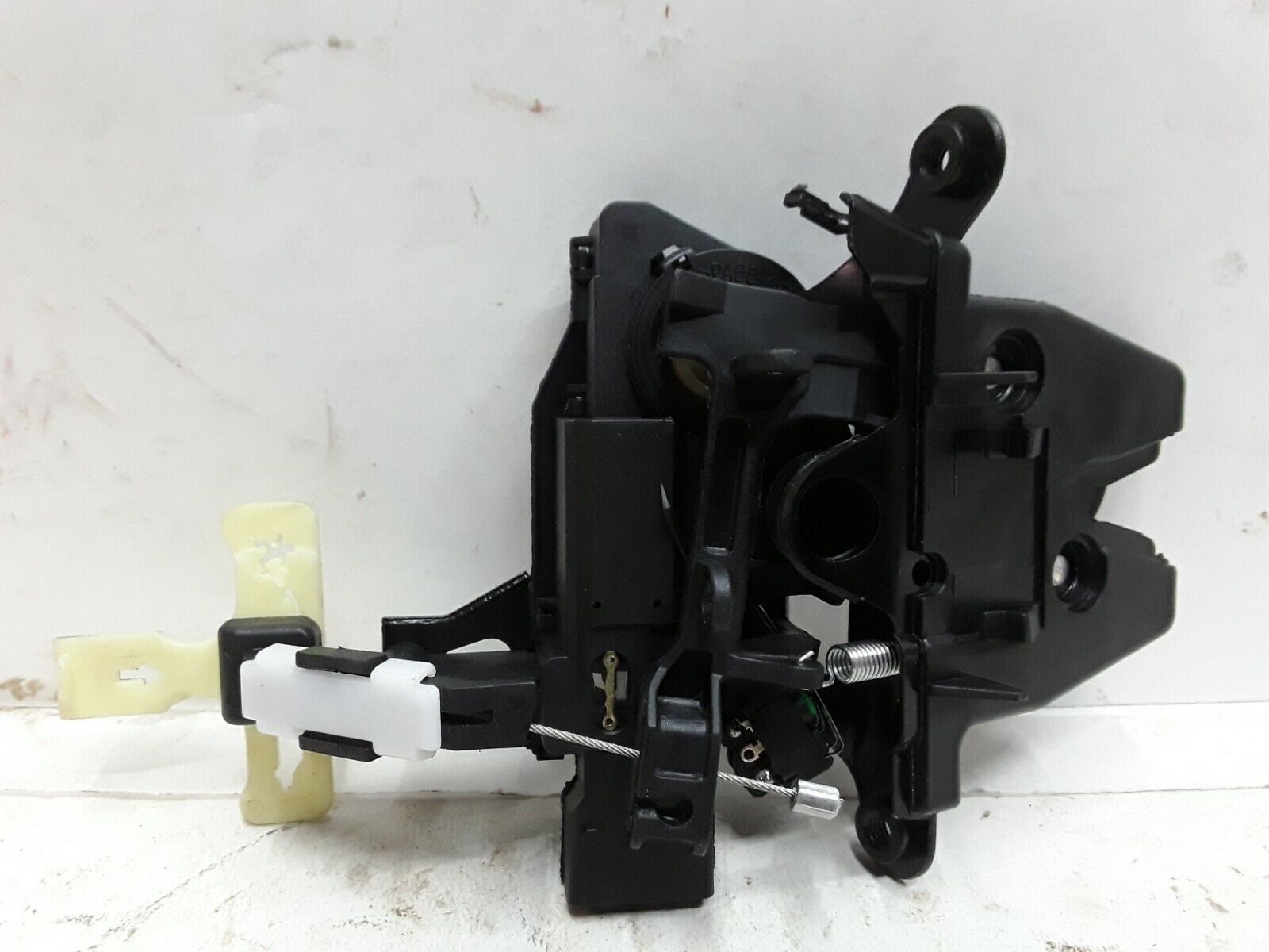 06 07 08 09 10 11 12 Chevy Malibu trunk latch assembly OEM Exterior