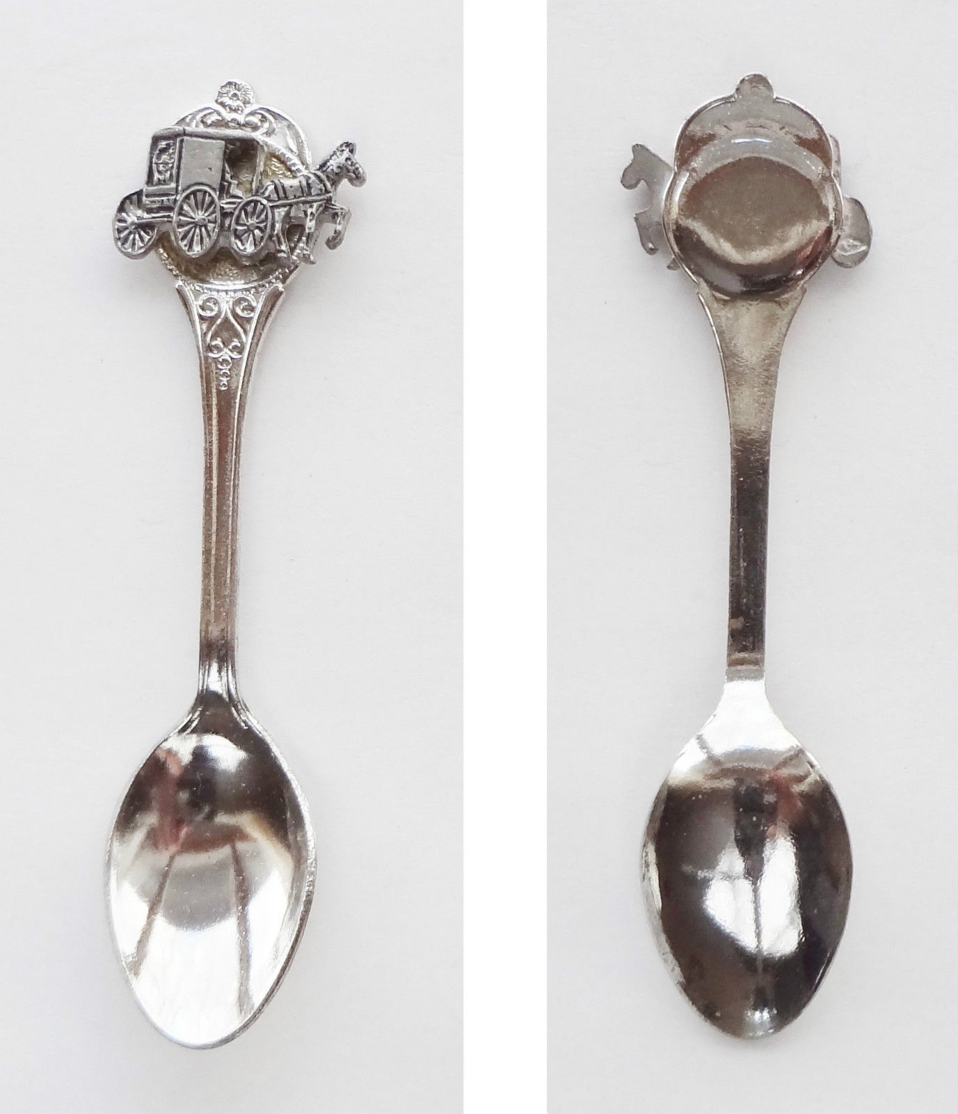 Collector Souvenir Spoon Horse Drawn Buggy Carriage Amish Mennonite
