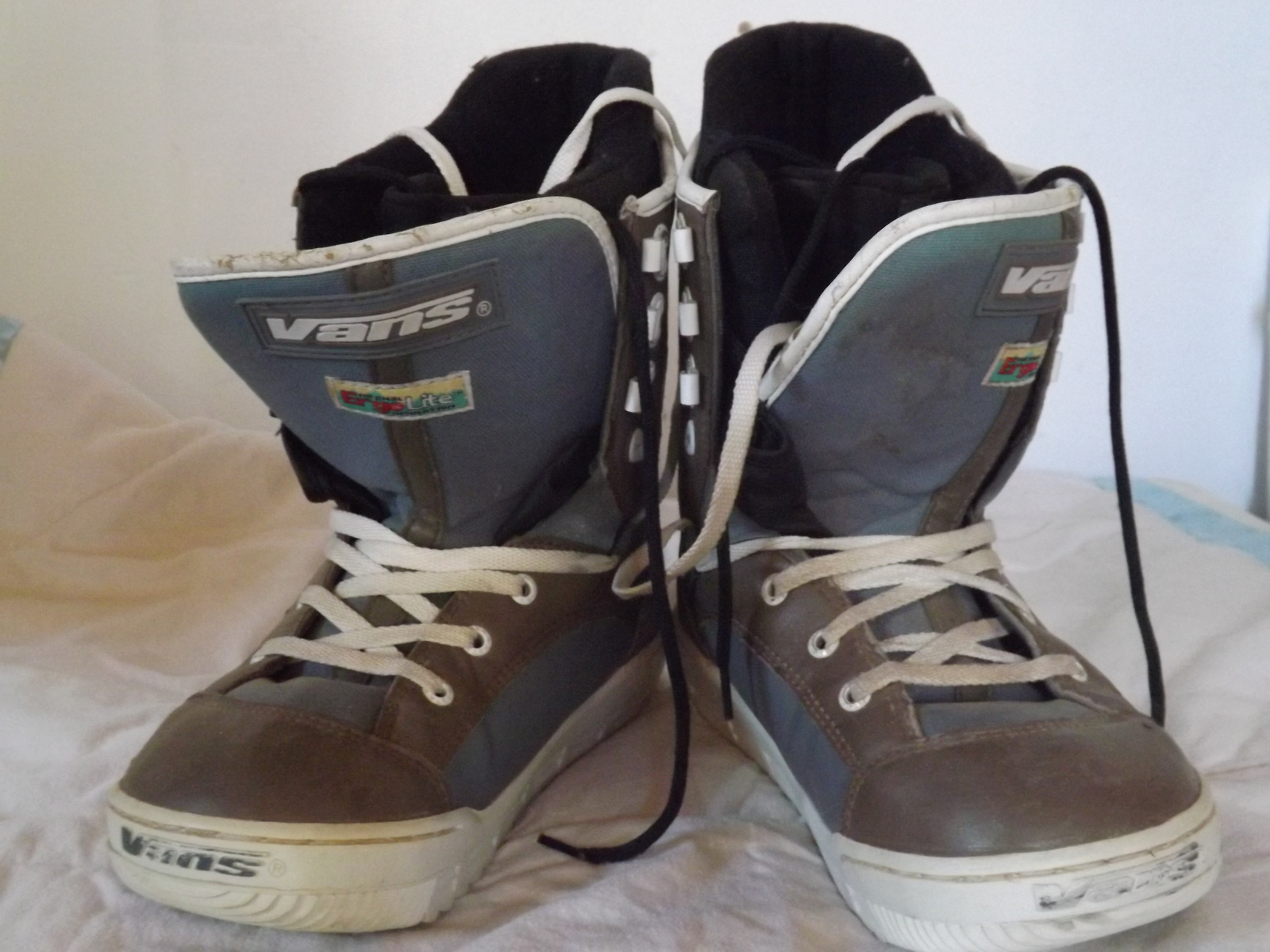 Vintage Snowboard Boots 64