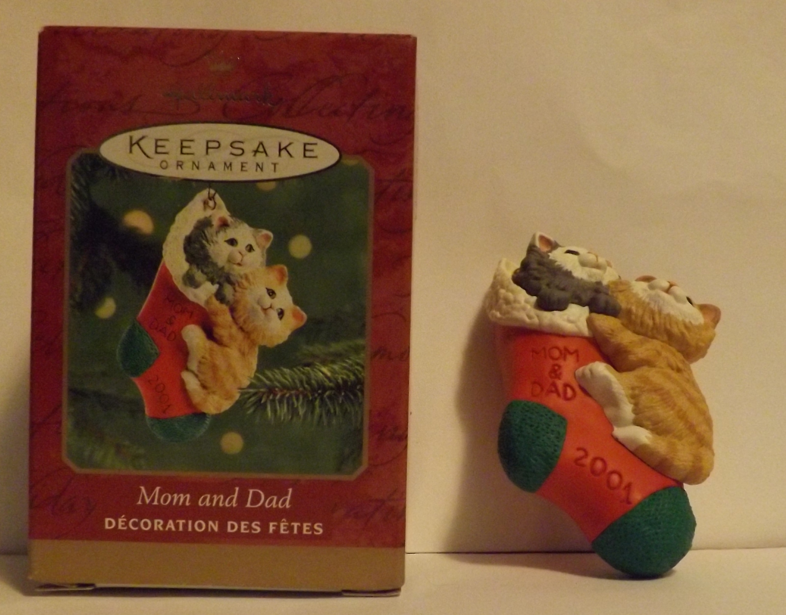 Hallmark Keepsake Ornament Mom and Dad 2001 - 2000-2005