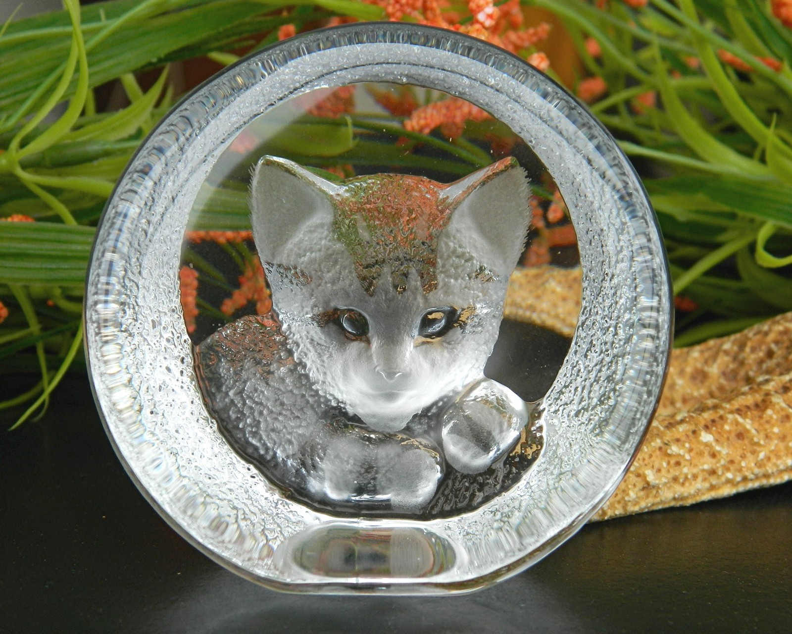 Vintage Mats Jonasson Cat Kitten Crystal Paperweight Sculpture 9176