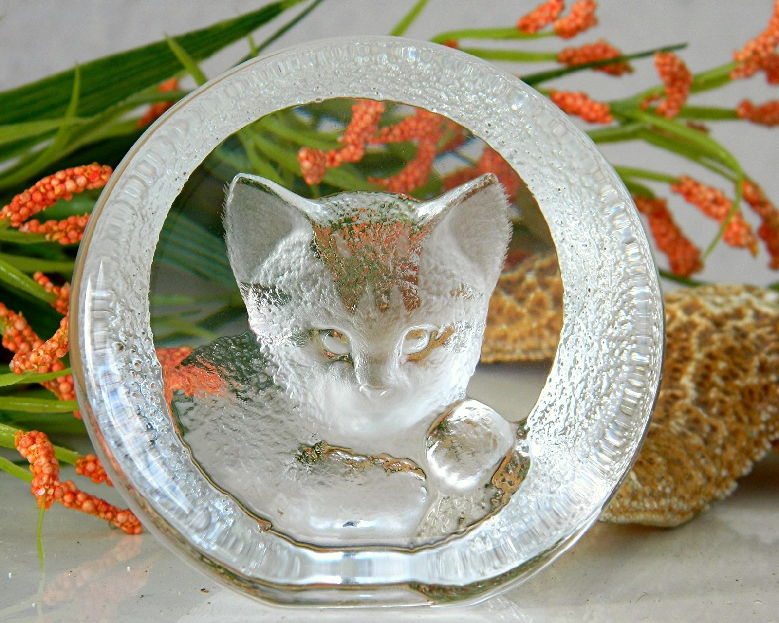 Vintage Mats Jonasson Cat Kitten Crystal Paperweight Sculpture 9176