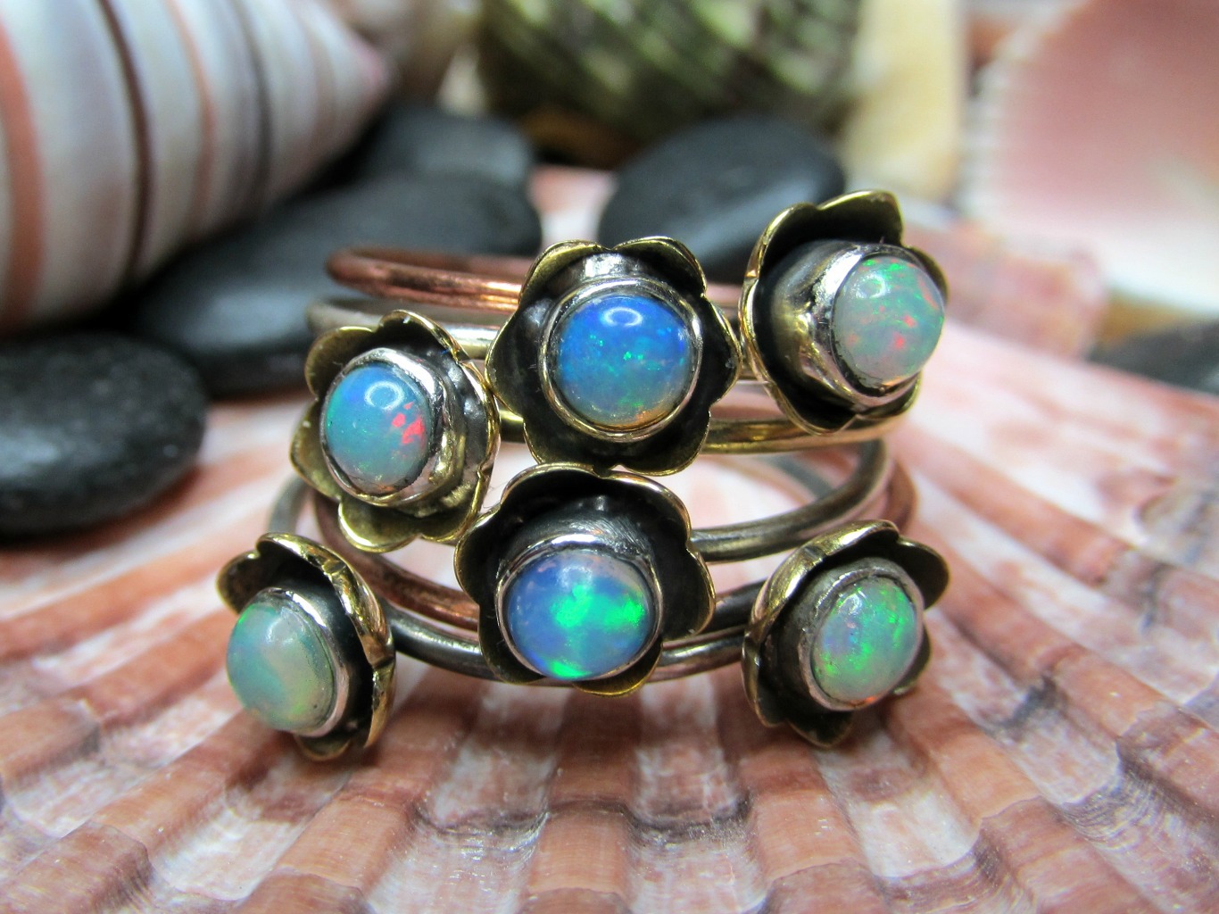 Sterling Silver and Mixed Metals Natural Opal Ring 6.69g SZ8 - Genuine