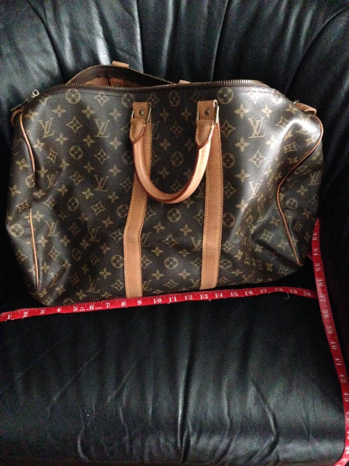 louis vuitton mens gym bag