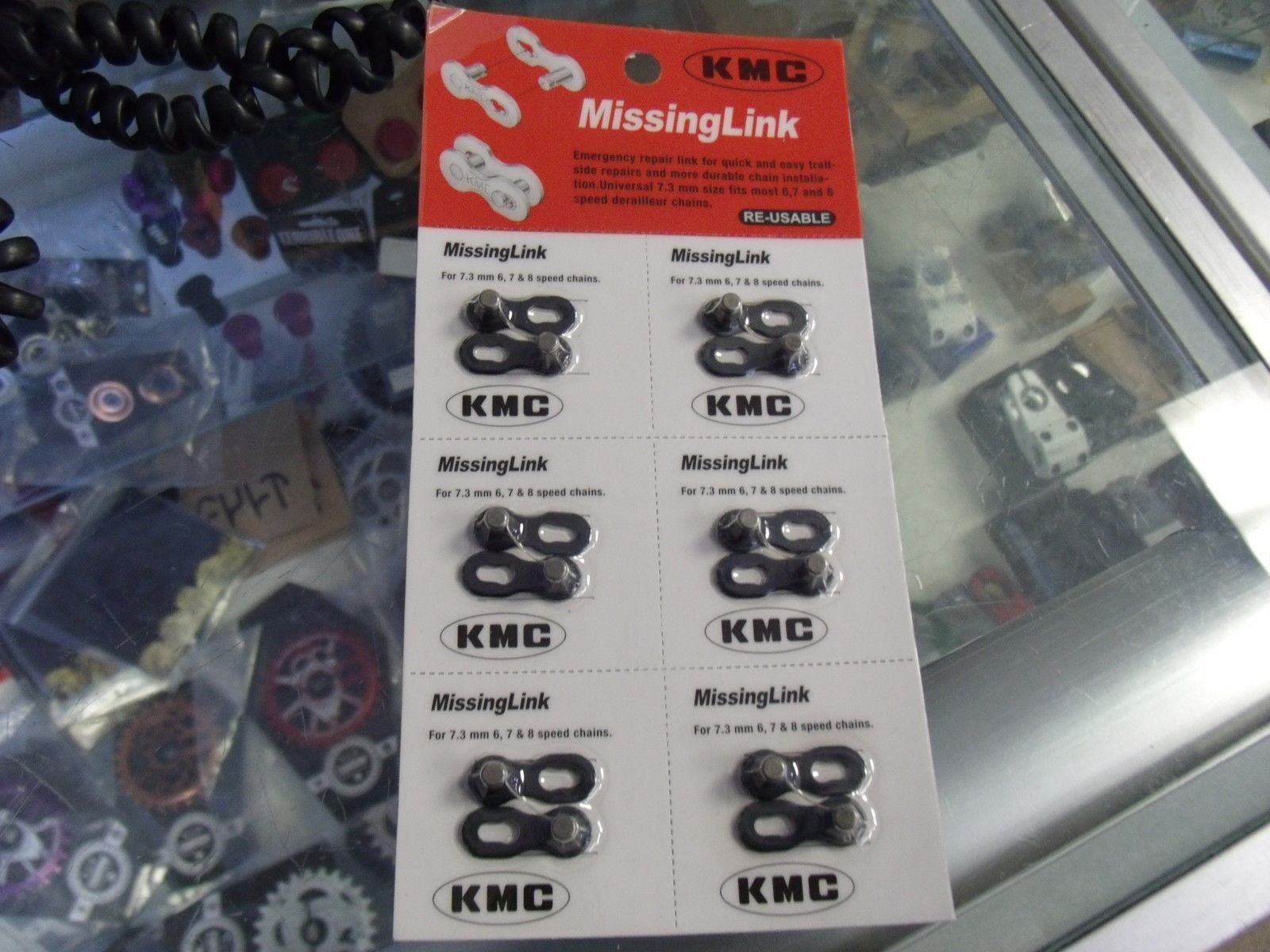 KMC Z7 Bicycle Chain Silver//Gray, 1//2 x 3//32 - Inch, 116 Links
