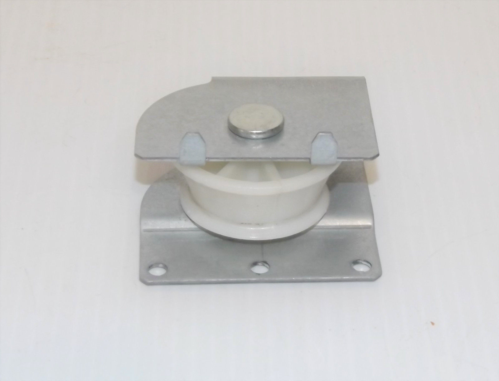 GE Dishwasher Door Cable Roller & Bracket Assembly (WD16X10009