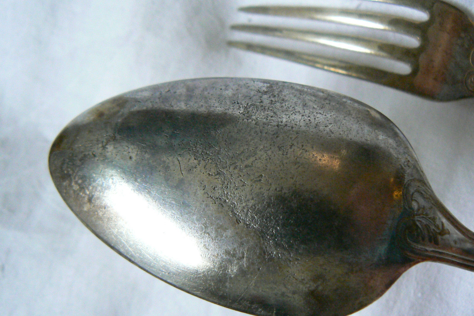 VTG set of 4 1847 Rogers Bros hallmark Silver plate Dinner Forks & Table Spoon Flatware