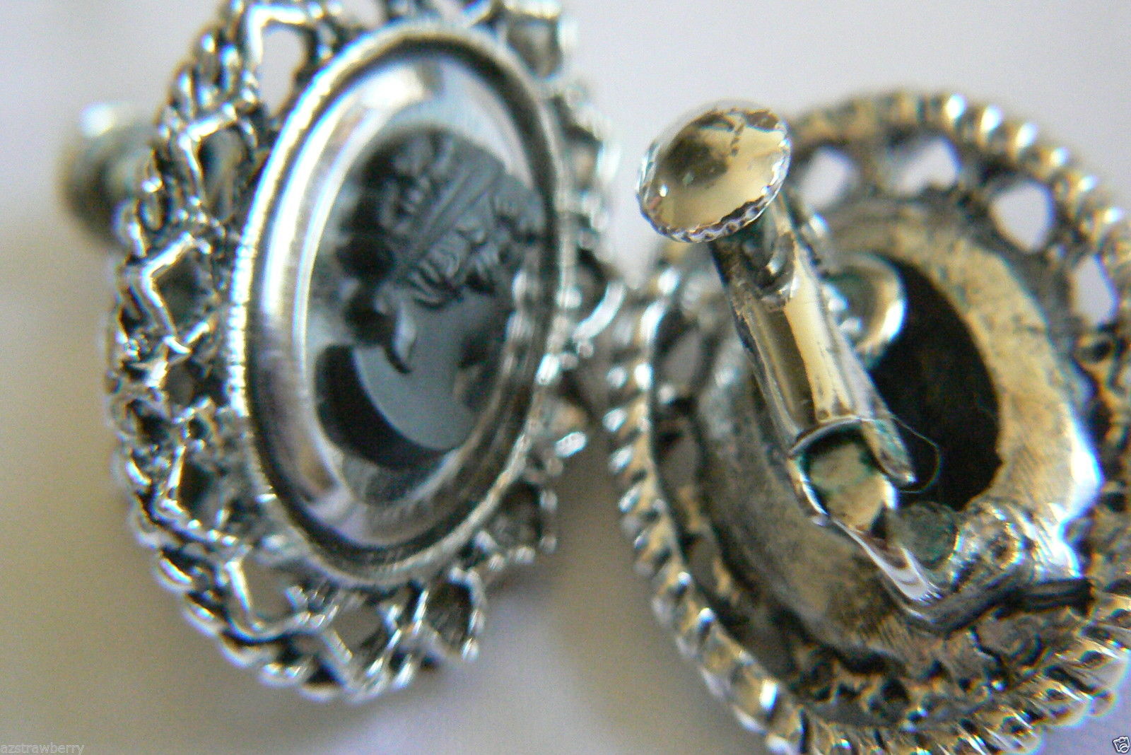 VINTAGE OVAL SILVER TONE BLACK STONE CAMEO SCREW CLIP ON EARRINGS 0 SH