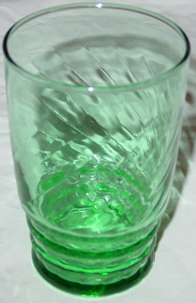GLASSES DRINKING 13 LIBBEY SAFE EDGE GLASSES GREEN SWIRL VINTAGE