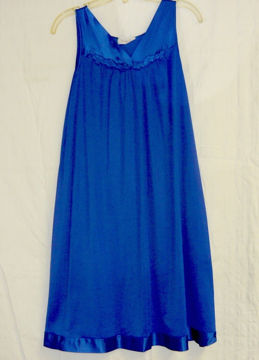 Vanity Fair Vintage Blue Nightgown S - Sleepwear & Robes