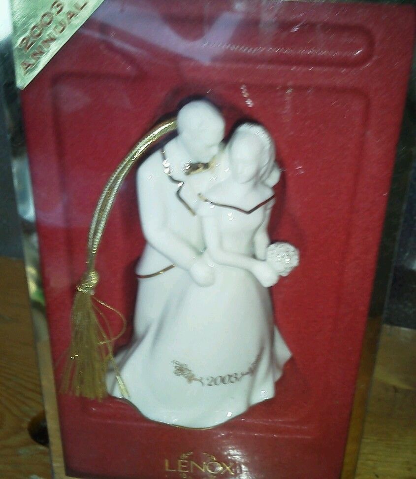 Primary image for Lenox Bride and Groom 2003 Wh Ornament Gold Trim Cake Topper Figure statue NEW