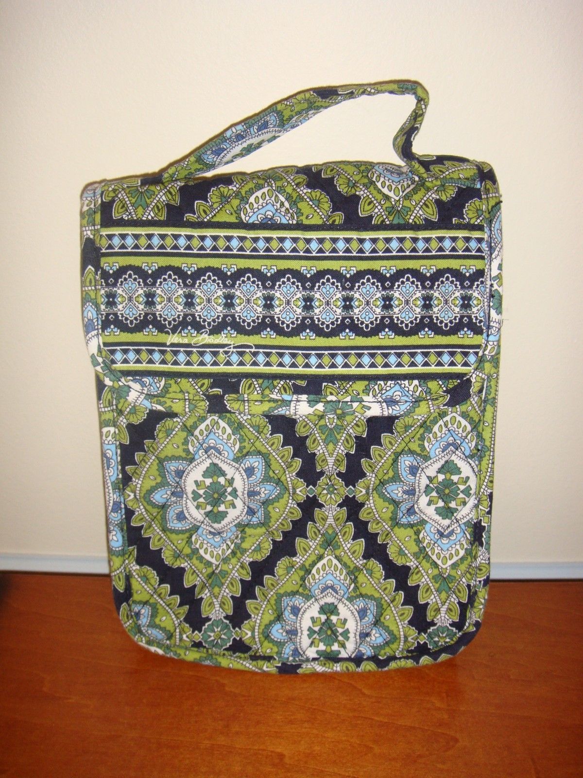 vera bradley lunch bag black and white