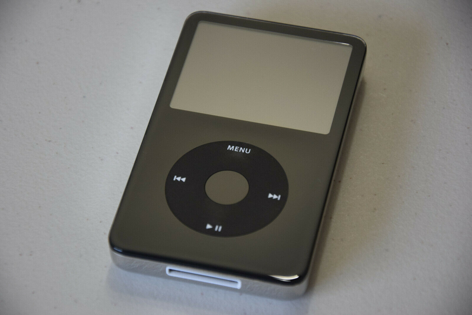 Apple iPod Classic 5th Generation Black 80 GB MA450LL/A PB044LL/A AAC