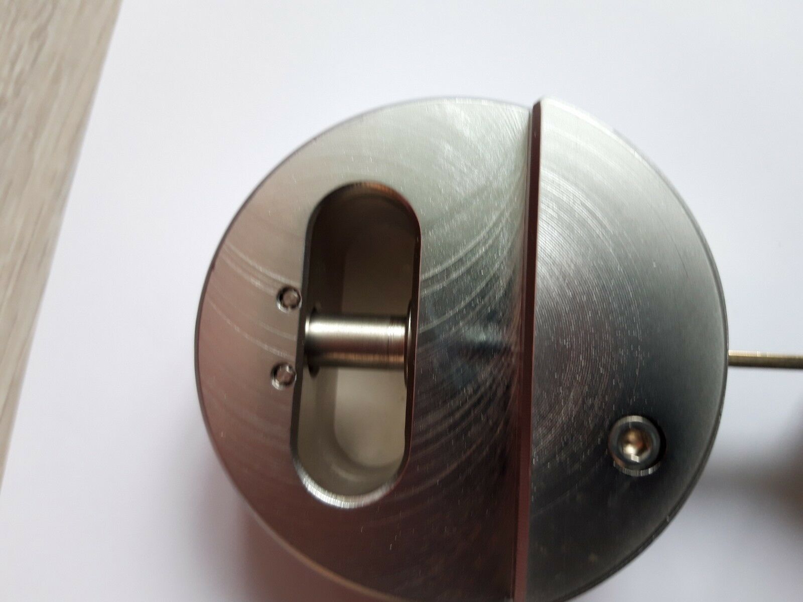 MulTLock TR 100 Hockey Puck High Security Round Padlock With Hasp