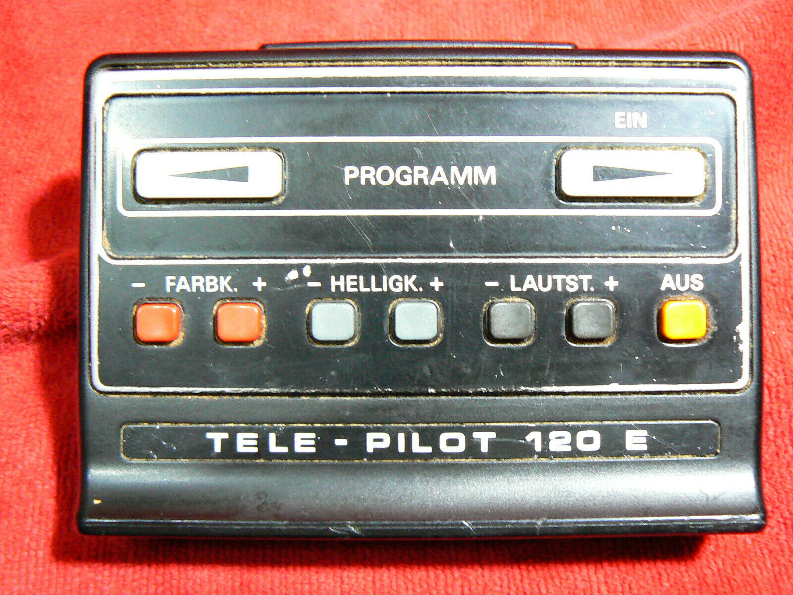 VINTAGE RARE GERMAN GRUNDIG TV REMOTE CONTROL TELEPILOT 120E FROM 1978