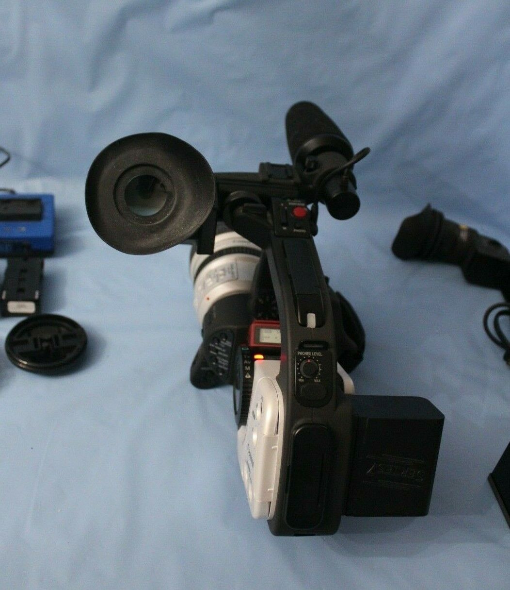 Canon XL1S Camcorder Black/White Video Camera VCR Mini DV With Extras