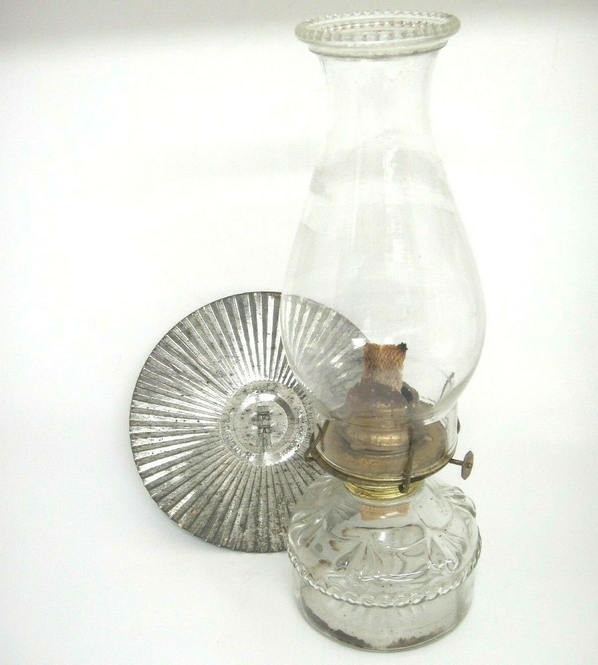 Antique Eagle Oil Lamp w Tin Reflector Glass Hurricane Globe P&A Burner 3371 Lamps