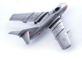 Academy 12566 1:72 MiG-15bis Korean War Air Forces Plamodel Plastic Hobby Model image 2