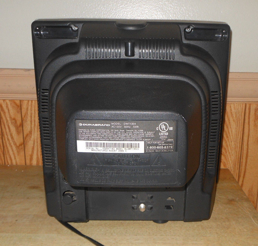 DURABRAND DWT1304 13" CRT TV 13 inch Color Television w/ Remote Retro