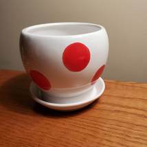 Ceramic Planter, White with Red Polka Dots, 4.5", Saucer attached, pre-owned