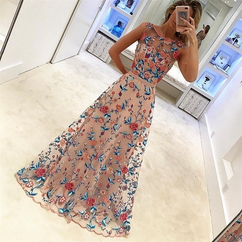Brand  Popular Charming Gorgeous Sleeveless Floral Embroidery Evening Long Prom
