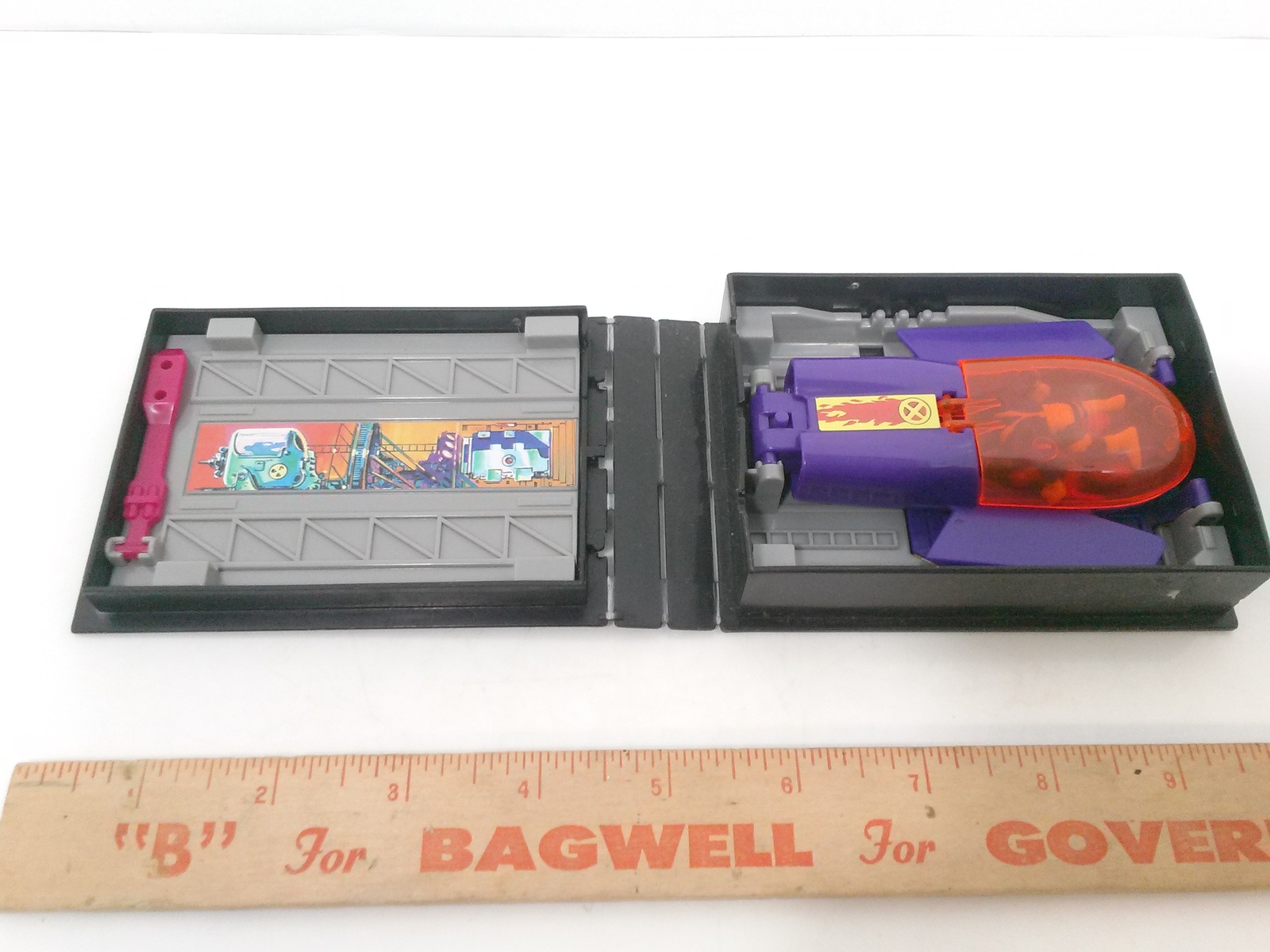 MARVEL x-men pocket comics jet hanger set.