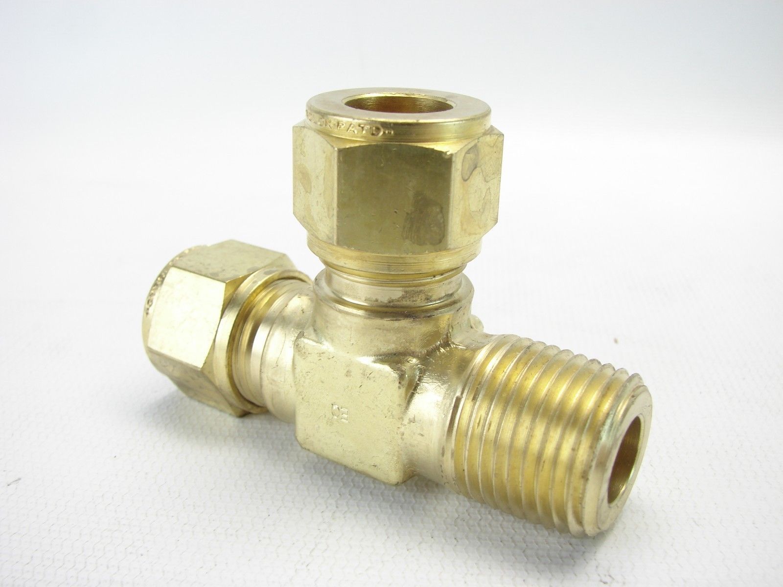 Hoke Gyrolok 8TMT8 Brass Flareless Tube Fitting 1/2" NPT x 1/2" Comp x