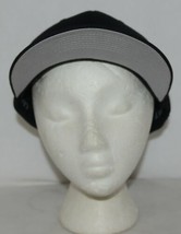 Flexfit Black 6277 Twill Hat L XL Permacurv Visor Silver Undervisor Fitted image 2
