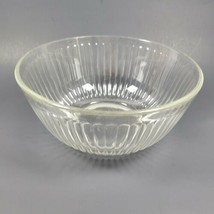 Pyrex Ribbed Large Mixing Bowl Ribbed & Clear. #7403-S 10cup/2.5L Made in USA. - $10.99