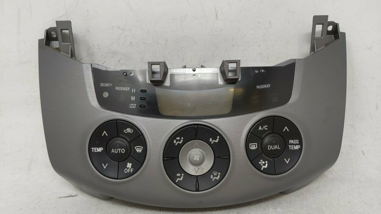 20062008 Toyota Rav4 Ac Heater Climate Control 4559442060 53907 A/C & Heater Controls