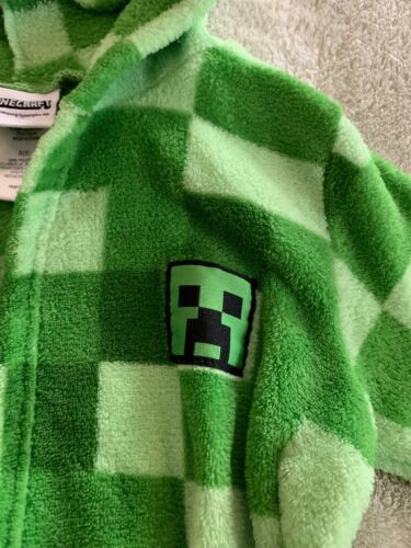creeper bathrobe