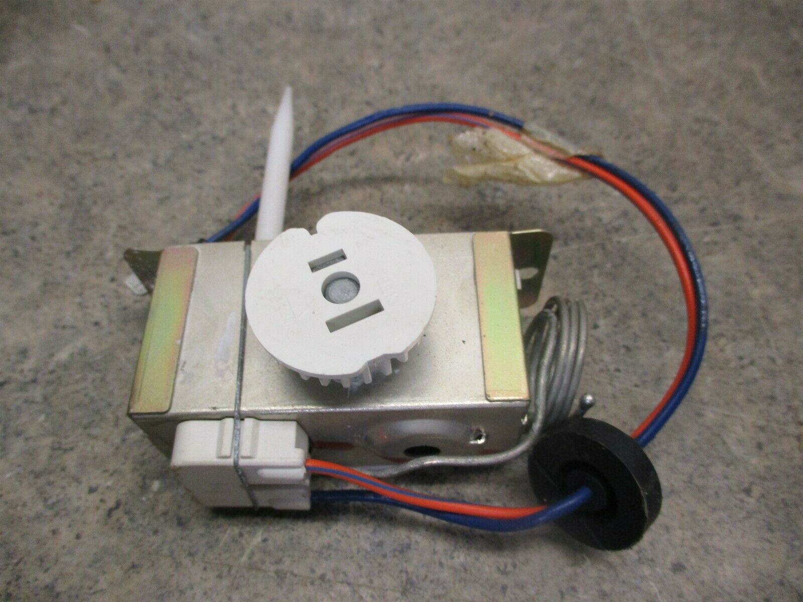 MAYTAG REFRIGERATOR DAMPER CONTROL PART 61005991 Refrigerator